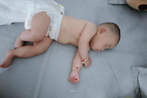 盘锦宝宝高烧怎么处理
